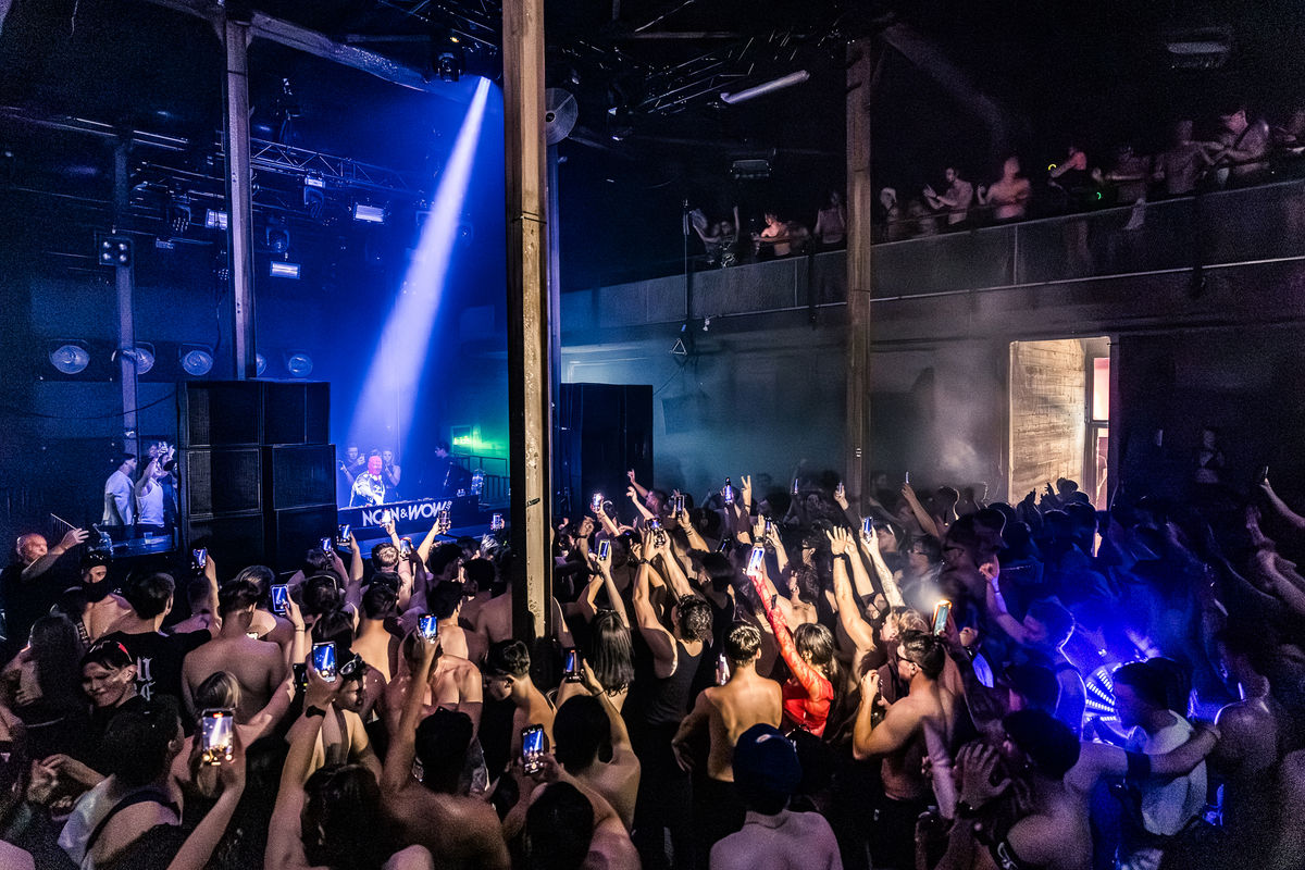 Loading... just a sec